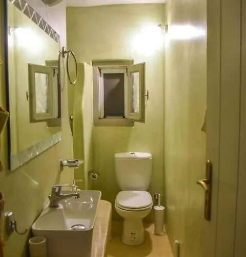 Terpsithea Triandaros (Tinos)