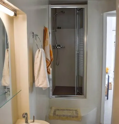 Terpsithea Triandaros (Tinos)